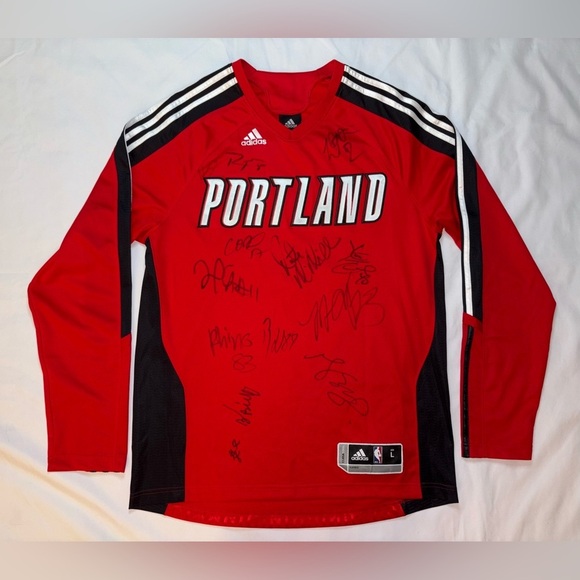 NBA Portland Trailblazers Size L Adidas Red Signed Multiple Signature Jersey - Picture 1 of 8